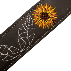 Cinturón vaquero para dama de vaqueta bordado girasoles