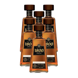 Caja de 6 Tequilas 1800...