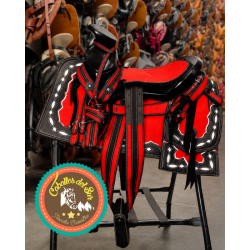 Montura para Caballo Cuadrada de Lona con Cantinas